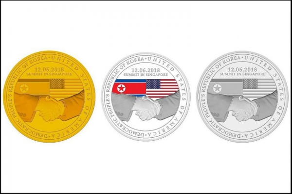 コインのイメージ画像。左から材質が金・銀・卑金属（亜鉛）となっている。シンガポール造幣局サイトからキャプチャ。