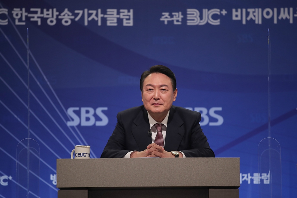 28日午前、ソウル市内で行われた韓国放送記者クラブ招請討論会に出席した尹錫悦候補。国民の力提供。